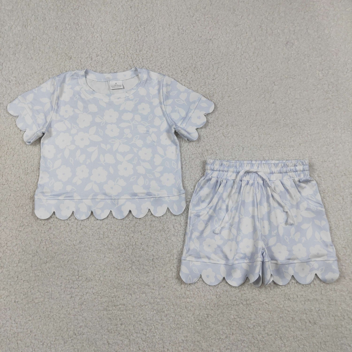 GSSO3730 Baby Girls Light Blue Floral Top Pocket Scallop Shorts Set - Image 1